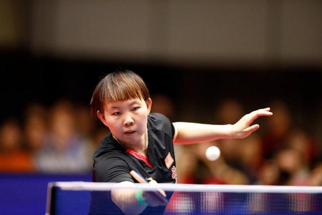 因此他的离 因此他的离