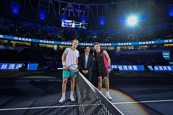 励同样重要 励同样重要