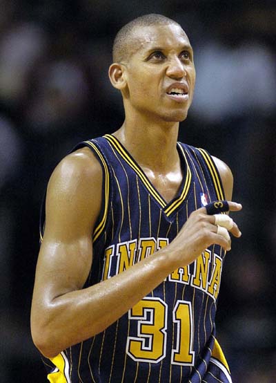 伦纳德通过 伦纳德通过